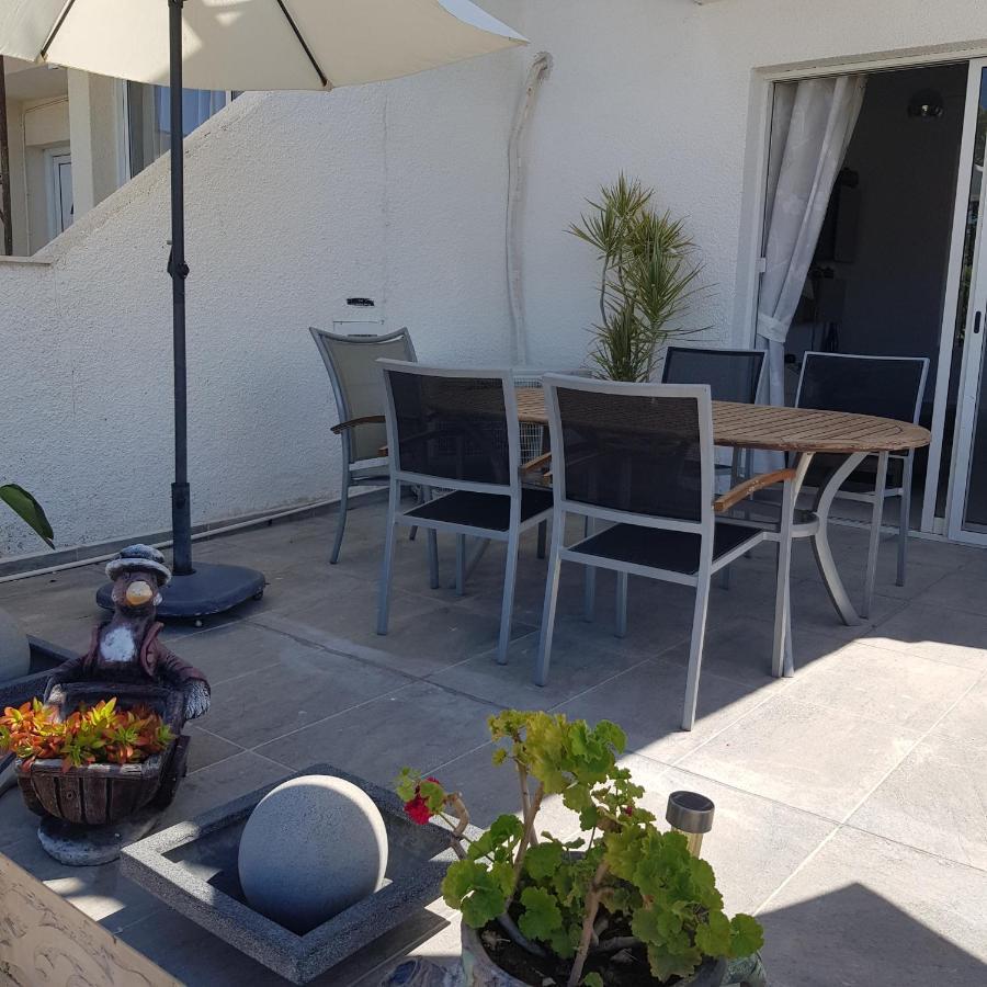 Peaceful Townhouse With Private Pool Near The Sea Apartment Пафос Екстериор снимка