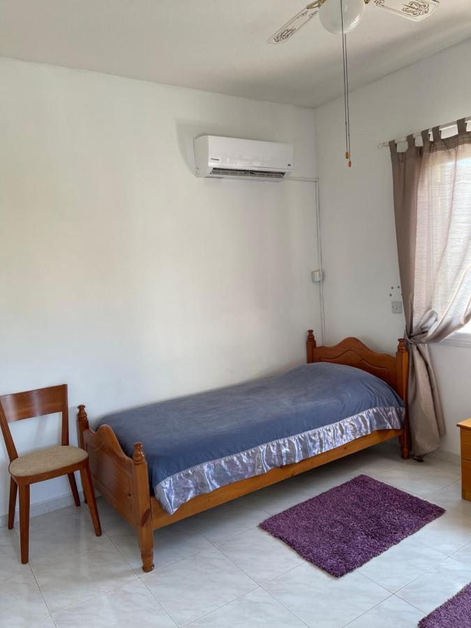 Peaceful Townhouse With Private Pool Near The Sea Apartment Пафос Екстериор снимка