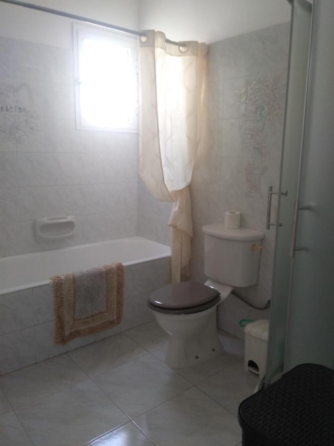 Peaceful Townhouse With Private Pool Near The Sea Apartment Пафос Екстериор снимка